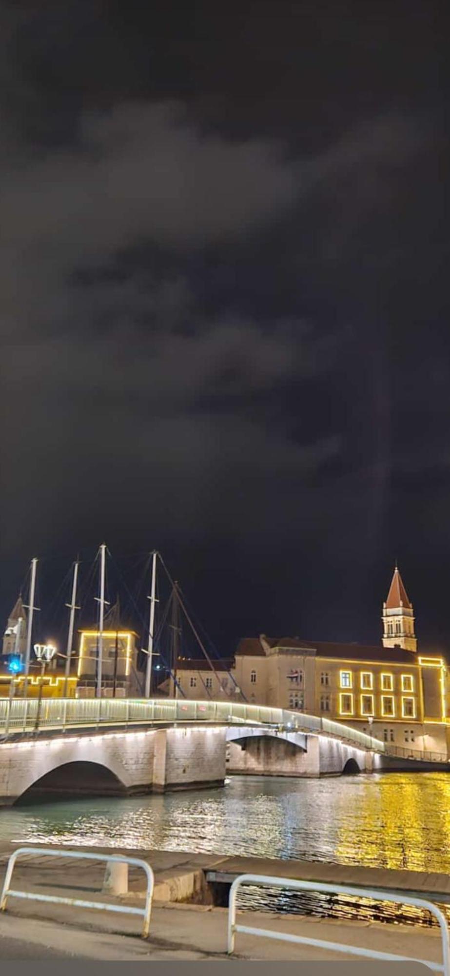 Abyss New Near The With Private Garage Apartmán Split