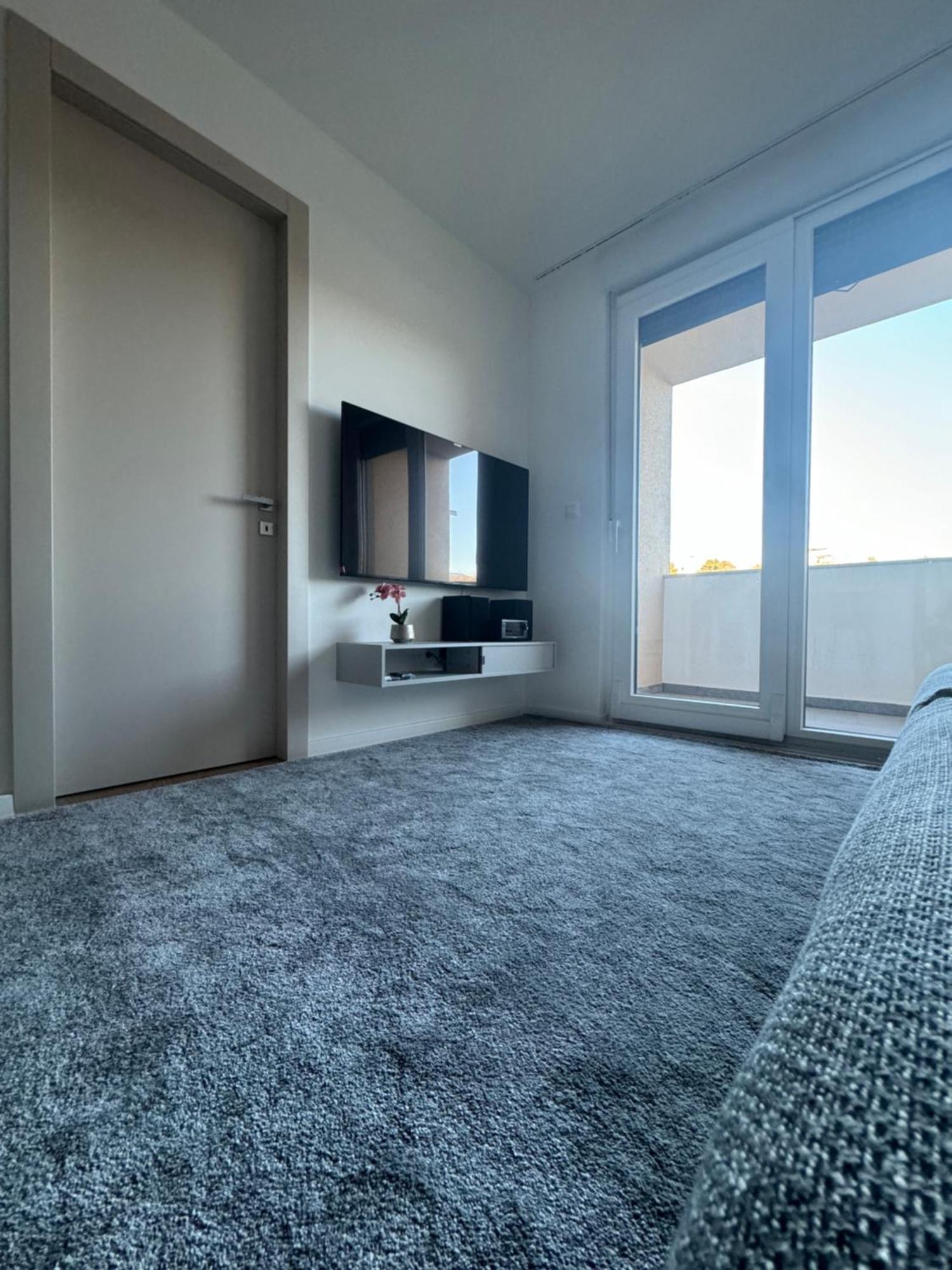 Apartmán Abyss New Near The With Private Garage *