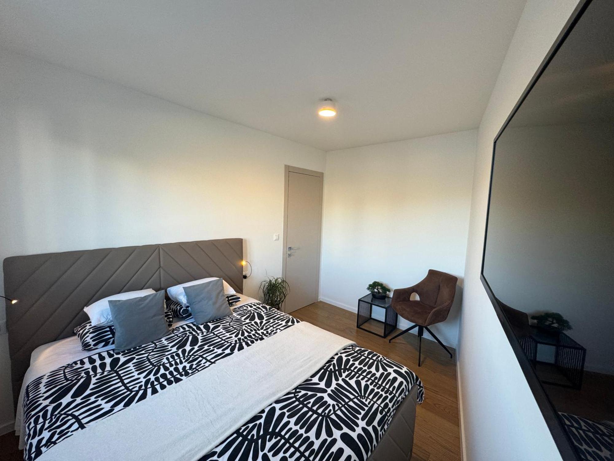 Apartmán Abyss New Near The With Private Garage *